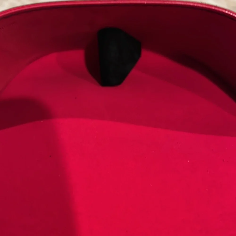 Ray-Ban this listing